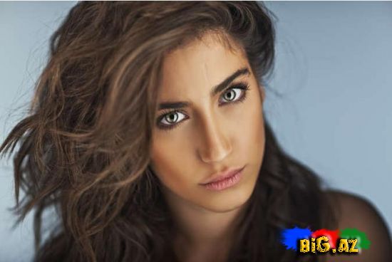 Hazal Kaya 