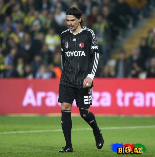Türkiyə Super-Liqası`nda Möhtəşəm Derbi: Fenerbahçe 2:0 Beşiktaş