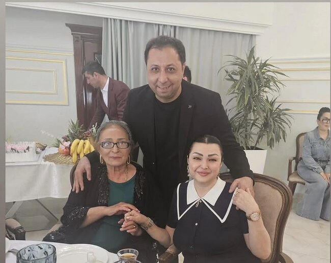 Xalq artistinin qızı müğənni ilə NİŞANLANDI - FOTO