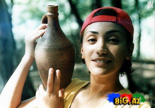 Azərbaycanlı müğənnilərin keçmiş və indiki görkəmləri (Foto)