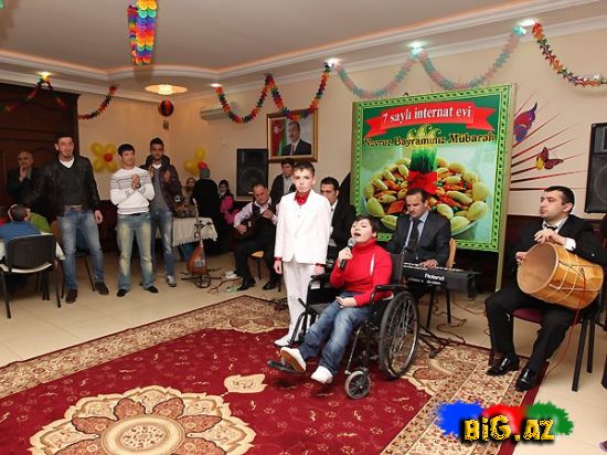 Futbol üzrə Azərbaycan yığma komandasının üzvləri 7 saylı internat evində (Foto)