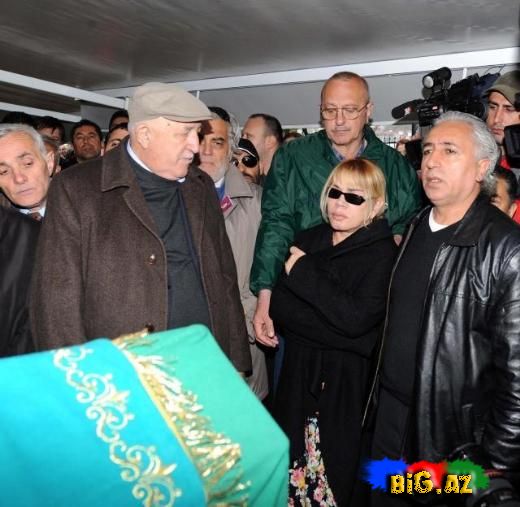 Meral Okay son mənzilə yola salındı (Fotolar)