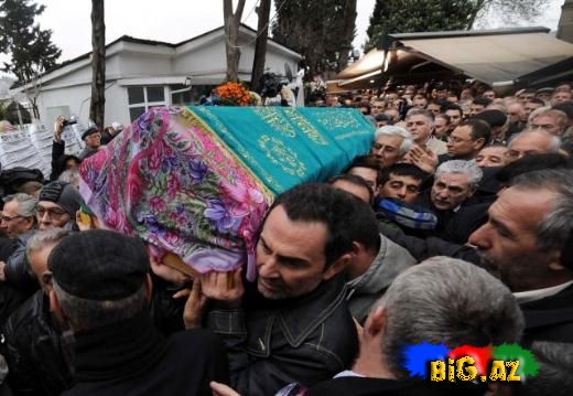 Meral Okay son mənzilə yola salındı (Fotolar)