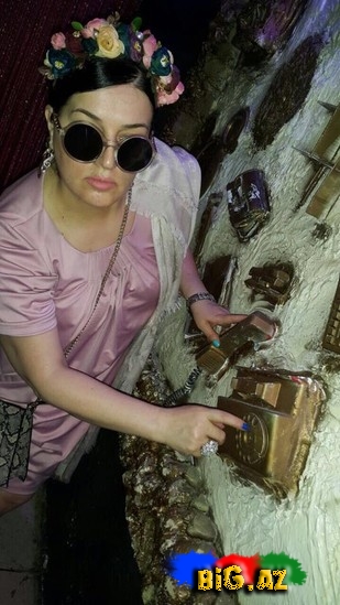 Elza bu əşyalara şeir həsr etdi - FOTOSESSİYA