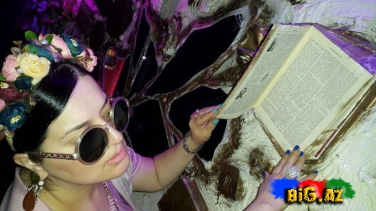 Elza bu əşyalara şeir həsr etdi - FOTOSESSİYA