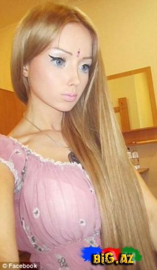 ‘Barbie’ kuklasına oxşayan 21 yaşlı qız tapıldı (FOTOLAR)