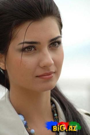 Tuba Büyüküstün geri döndü (Fotolar)