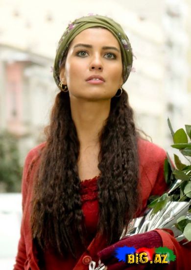 Tuba Büyüküstün geri döndü (Fotolar)