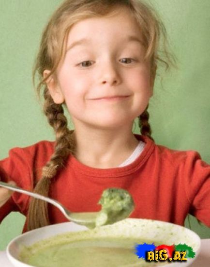 Uşaqların mütləq yeməsi lazım olan 10 əhəmiyyətli yemək (Siyahı)