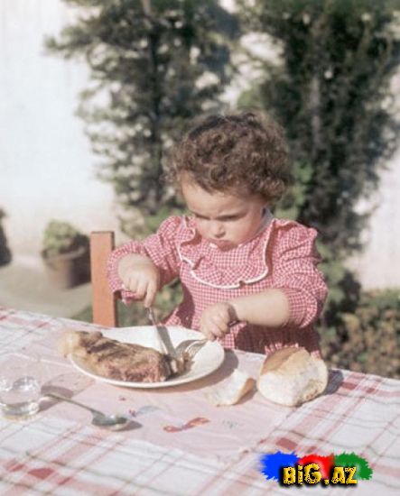 Uşaqların mütləq yeməsi lazım olan 10 əhəmiyyətli yemək (Siyahı)