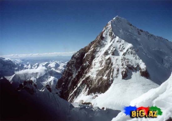 Fenomenal rekord: Everestdən aşağı atıldı