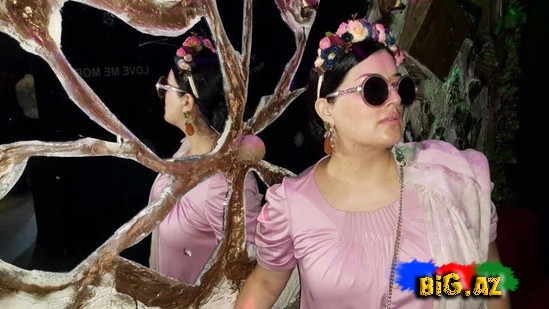 Elza bu əşyalara şeir həsr etdi - FOTOSESSİYA