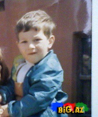 Hazal Kaya, Çagatay Ulusoy, Ceyda Ateş (Uşaqlıq şəkilləri)