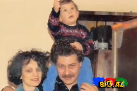 Hazal Kaya, Çagatay Ulusoy, Ceyda Ateş (Uşaqlıq şəkilləri)