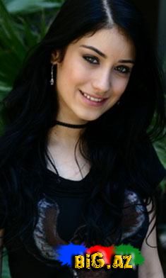 Hazal Kaya, Çagatay Ulusoy, Ceyda Ateş (Uşaqlıq şəkilləri)