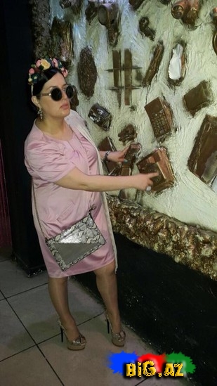 Elza bu əşyalara şeir həsr etdi - FOTOSESSİYA