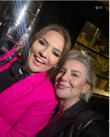 Demet Akalın qızının doğum günündən görüntüləri paylaşdı
