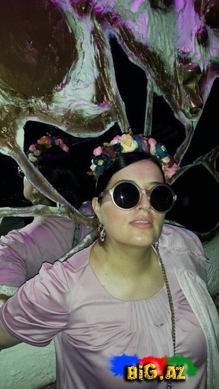 Elza bu əşyalara şeir həsr etdi - FOTOSESSİYA