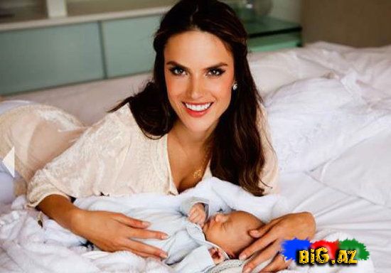 Alessandra Ambrosio yeni doğan oğlu Noah Phoenixin ilk şəkillərini paylaşdı (Fotolar)