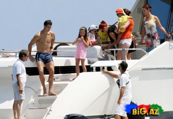 Cristiano Ronaldo və Irina Shayk Fransada istirahətdə (Fotolar)