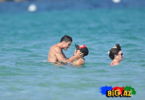 Cristiano Ronaldo və Irina Shayk Fransada istirahətdə (Fotolar)
