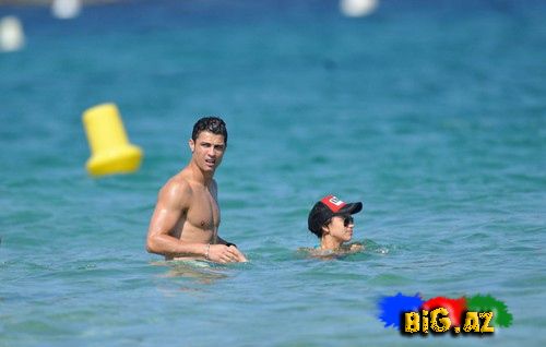 Cristiano Ronaldo və Irina Shayk Fransada istirahətdə (Fotolar)