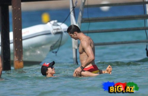 Cristiano Ronaldo və Irina Shayk Fransada istirahətdə (Fotolar)