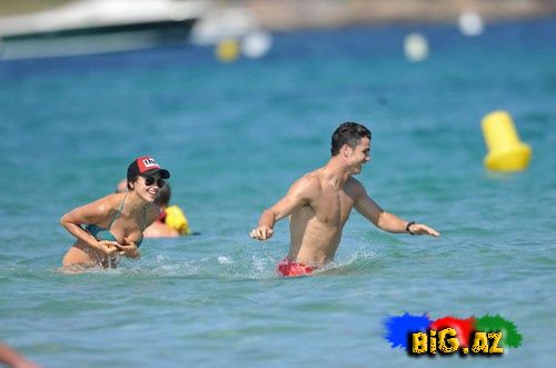 Cristiano Ronaldo və Irina Shayk Fransada istirahətdə (Fotolar)