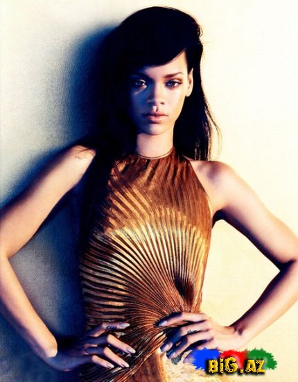 Rihanna Harper's Bazaar jurnalının Avqust 2012 sayında (Fotolar)