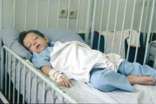 Bu uşağın köməyə ehtiyacı var !