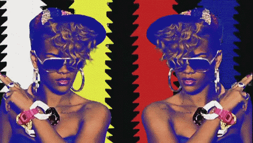 Rihanna-Gifs (Canlı Şəkillər) 
