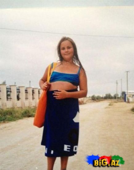 Məktəbli kök qız füsunkar gözəl bir qıza çevrildi (Fotolar)