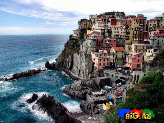 Sıldırım qayalarda şəhərlər (Fotolar)