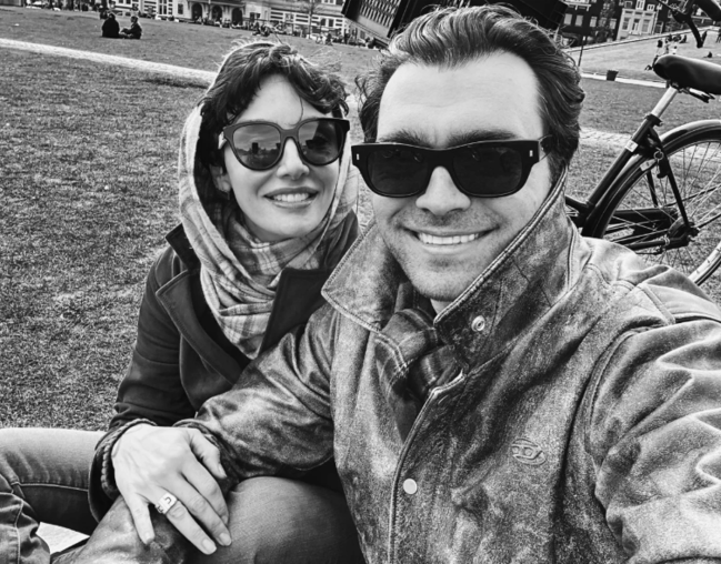Birce Akalay sevgilisi ilə Barselonada romantik anlar yaşadı