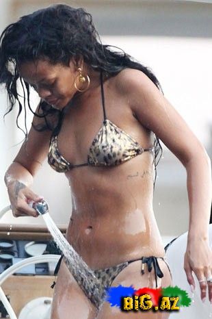 Rihannadan ehtiraslı yaxta səyahəti