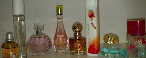 Xanımlar, öz ətrinizi evdə özünüz hazırlayın!