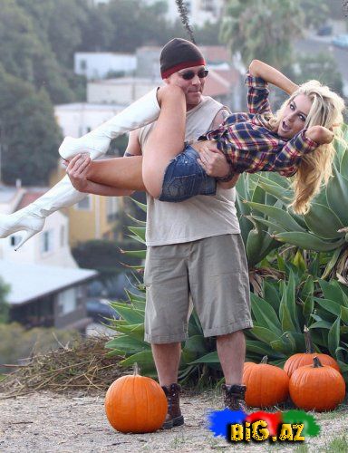 Məşhur aktyorun arvadı: