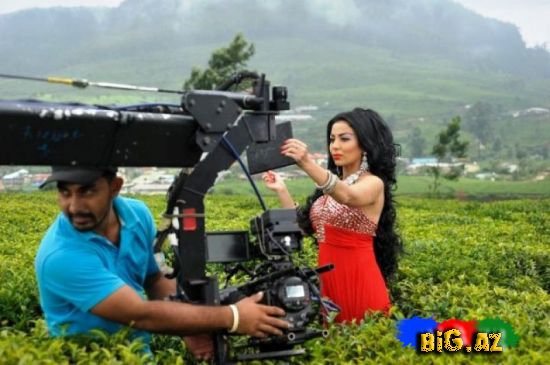 Nanə Ağamalıyeva Şri-Lankada hind qızı oldu (Foto)