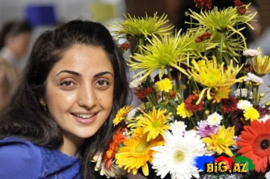 Nanə Ağamalıyeva Şri-Lankada hind qızı oldu (Foto)