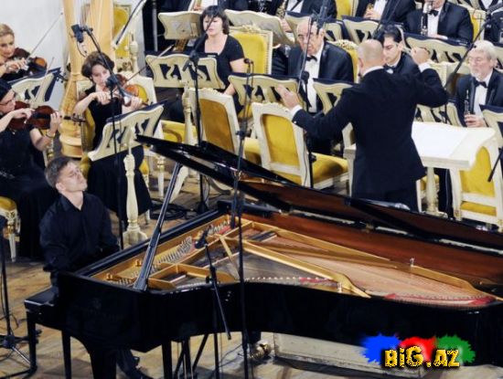 Tünzalə Ağayevadan simfonik orkestrin müşayiətilə möhtəşəm konsert (Fotolar)