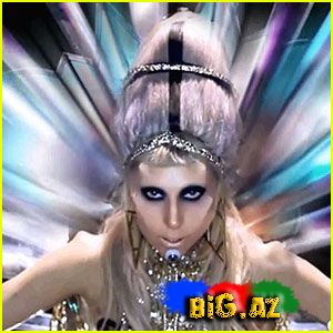 Lady Gaga ən qəribə geyimlərdə (Foto)