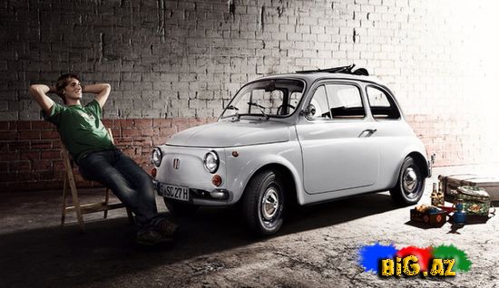 Retro avtomobillər təqvimi (Foto)