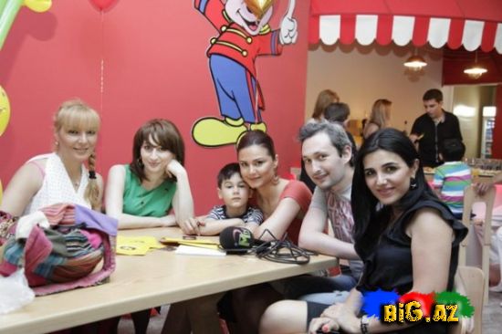 Xəyyam Nisanov uşaqlar üçün Karaoke Club açdı (Foto)