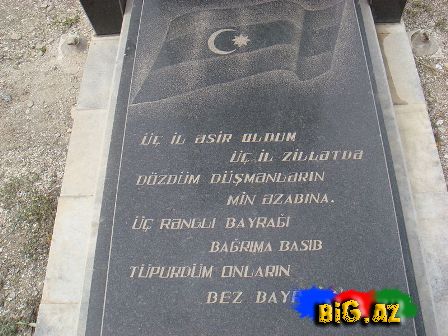 Ermənilərin gözü qarşısında onların bayrağına tüpürən azərbaycanlı əsir... (Fotolar)