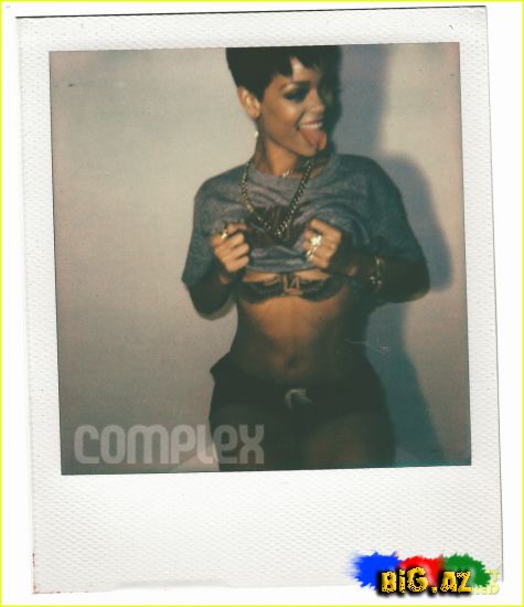 Rihanna Covers Complex;Magazine February/March 2013 sayında (Fotolar)
