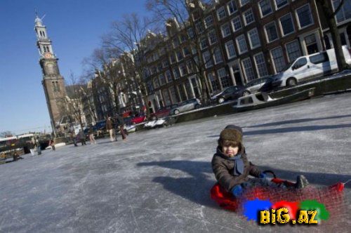  Hollandiyanın donmuş kanallarından necə istifadə edilir? (Fotolar)