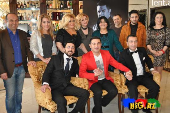 Rəşad İlyasov "Mənə əllərini ver" dedi... (Foto, Video)