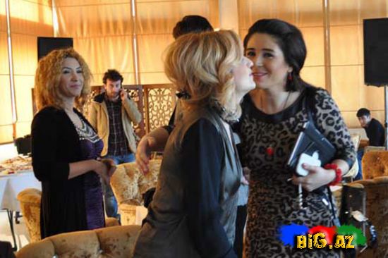 Rəşad İlyasov "Mənə əllərini ver" dedi... (Foto, Video)