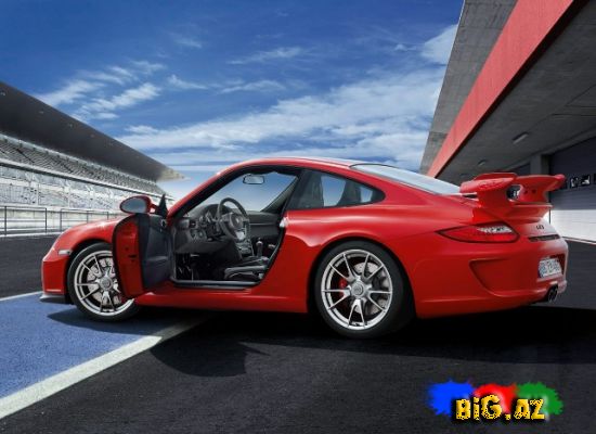 Bu da Porsche 911 GT3 (Fotolar)