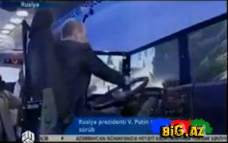 Putin bu dəfə də KamAZ sürdü (Video)
